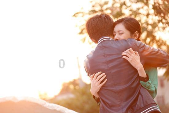华为P70参数出炉：1.5K等深微曲屏、国产主摄+可变光圈